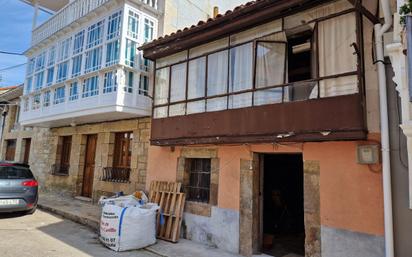 Vista exterior de Casa adosada en venda en Molledo