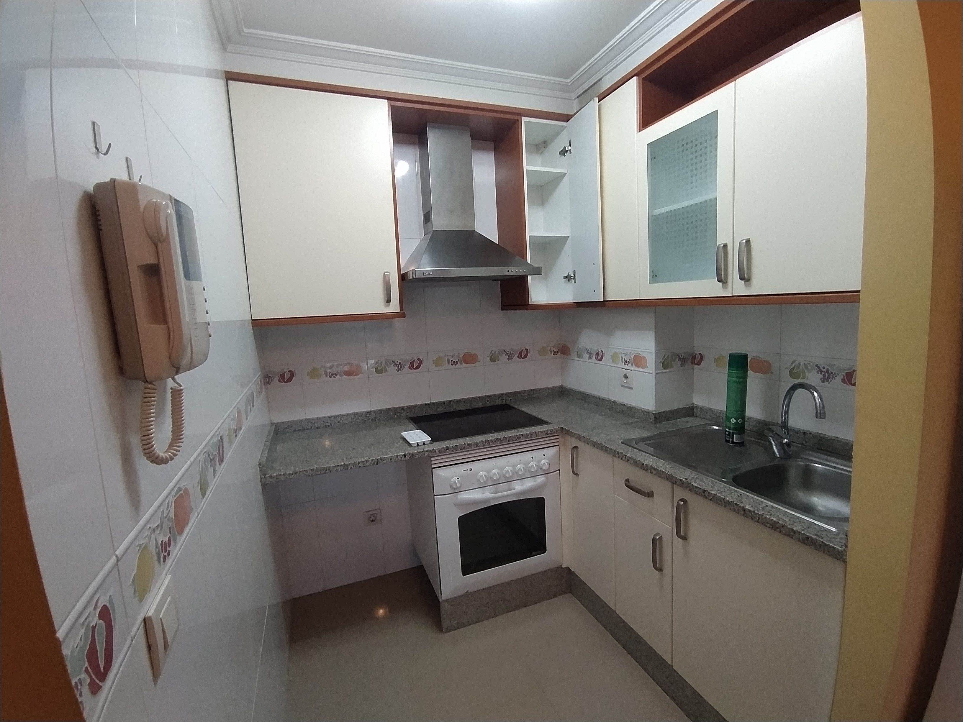 Apartment to rent in Rúa de Tomás Paredes, Coia
