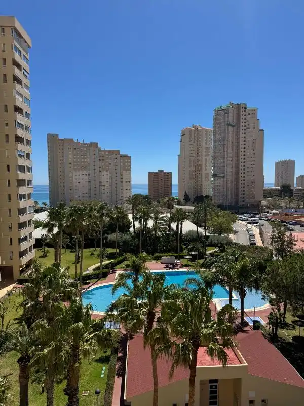 Außenansicht von Wohnungen zum Verkauf in El Campello mit Klimaanlage, Heizung und Parkett