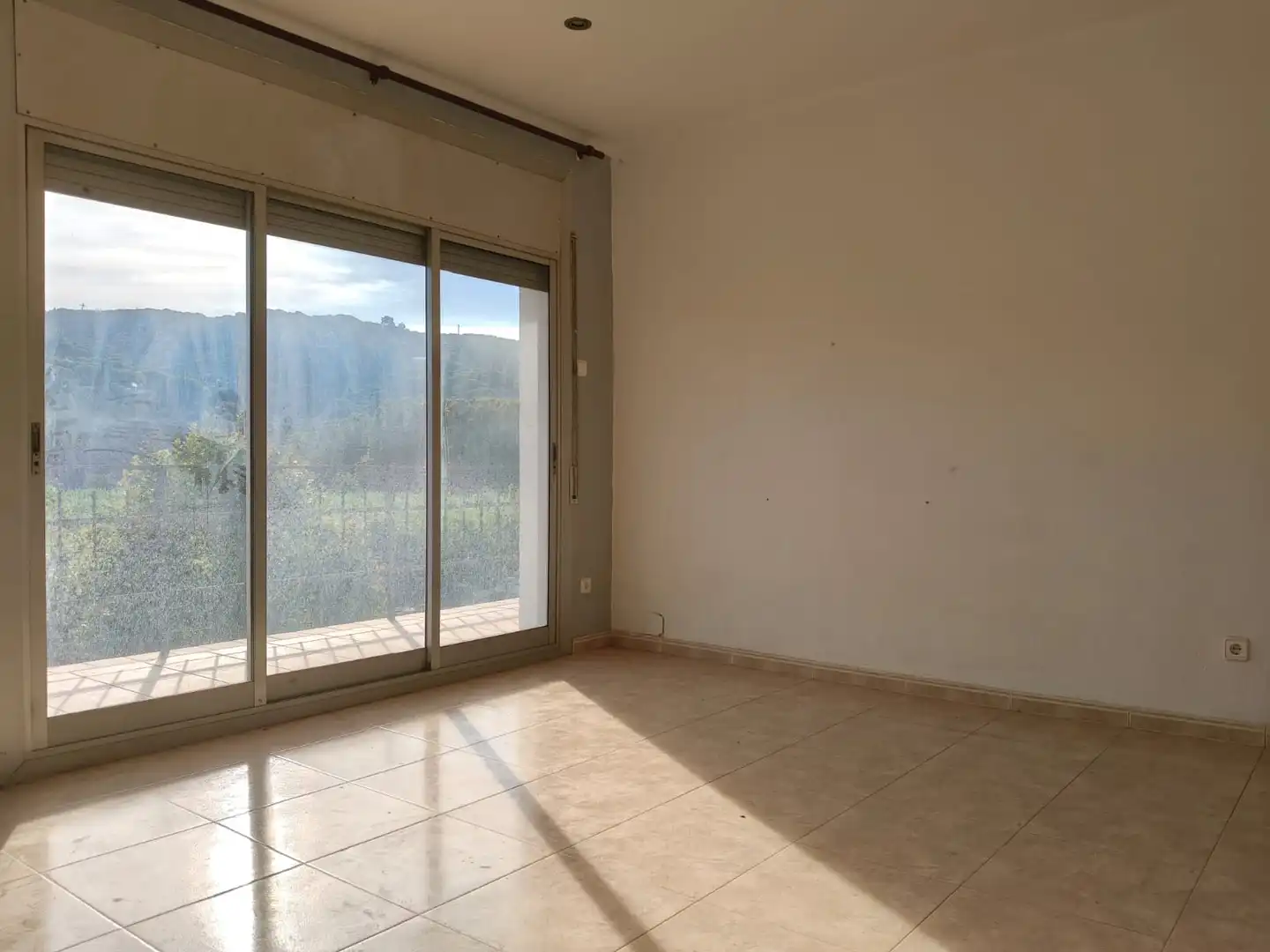 Flat with terrace for sale in Avinguda Maresme, imagen 4