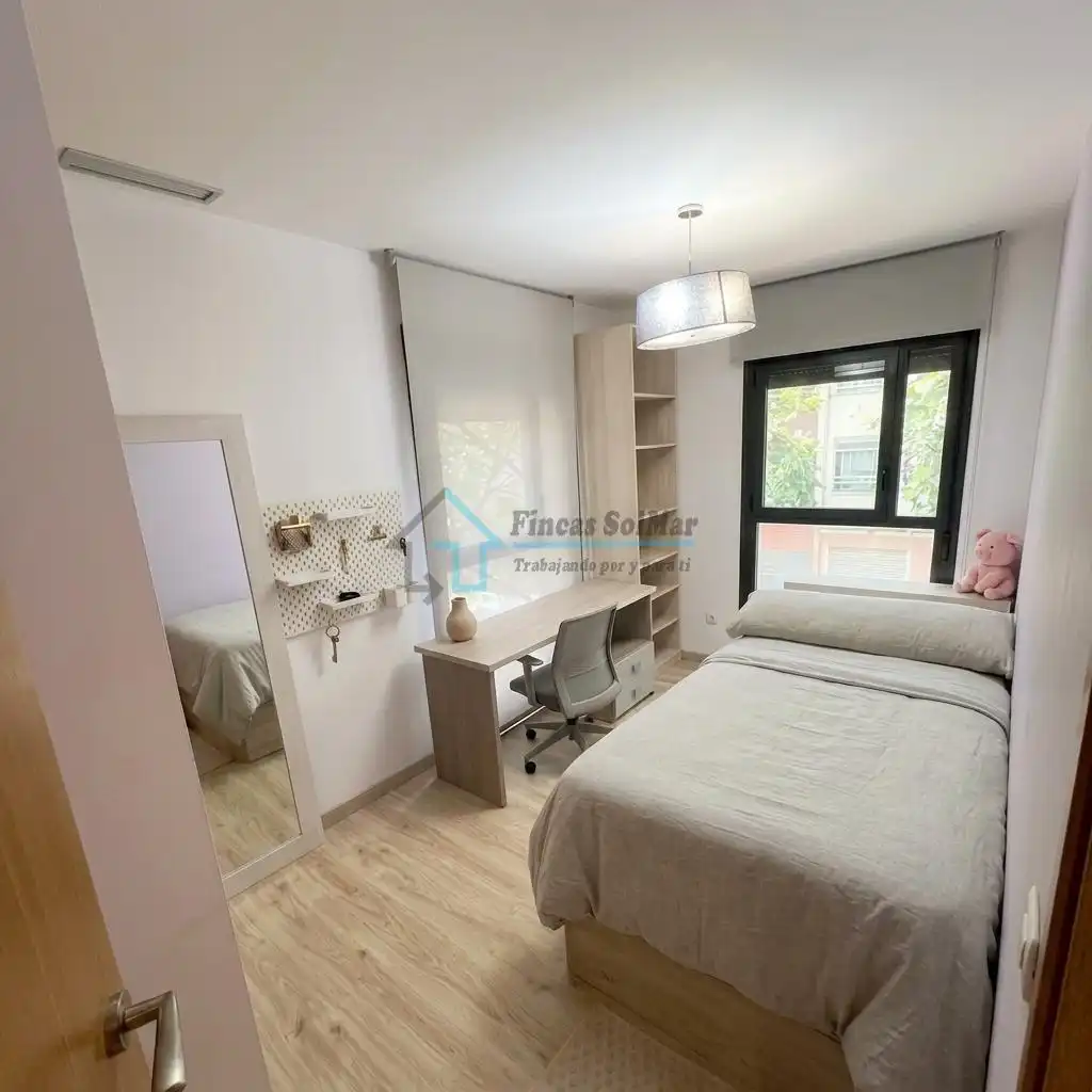 Dormitori de Apartament en venda en Castellón de la Plana / Castelló de la Plana amb Aire condicionat, Calefacció i Parquet