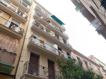 Piso con balcón en venta en Carrer de Pere Serafí