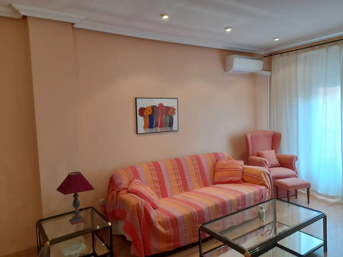 Wohnzimmer von Wohnungen zur Miete in Manzanares mit Klimaanlage und Balkon