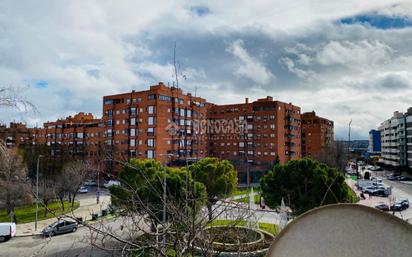 Vista exterior de Pis en venda en Torrejón de Ardoz amb Terrassa