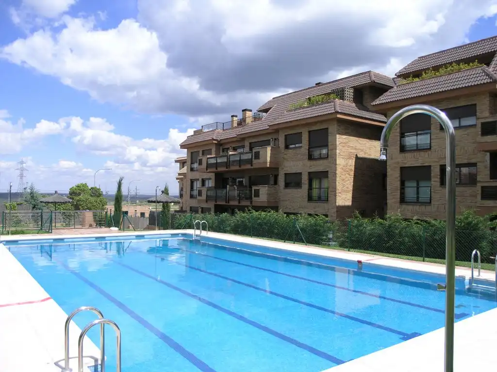Attic for rent in Pinar de las Rozas