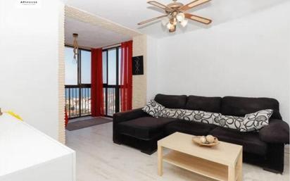 Sala d'estar de Apartament en venda en Torrevieja amb Piscina comunitària