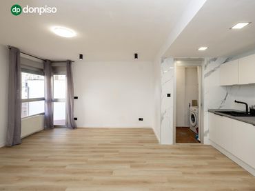 Piso con ascensor en venta en Calle María Teresa León