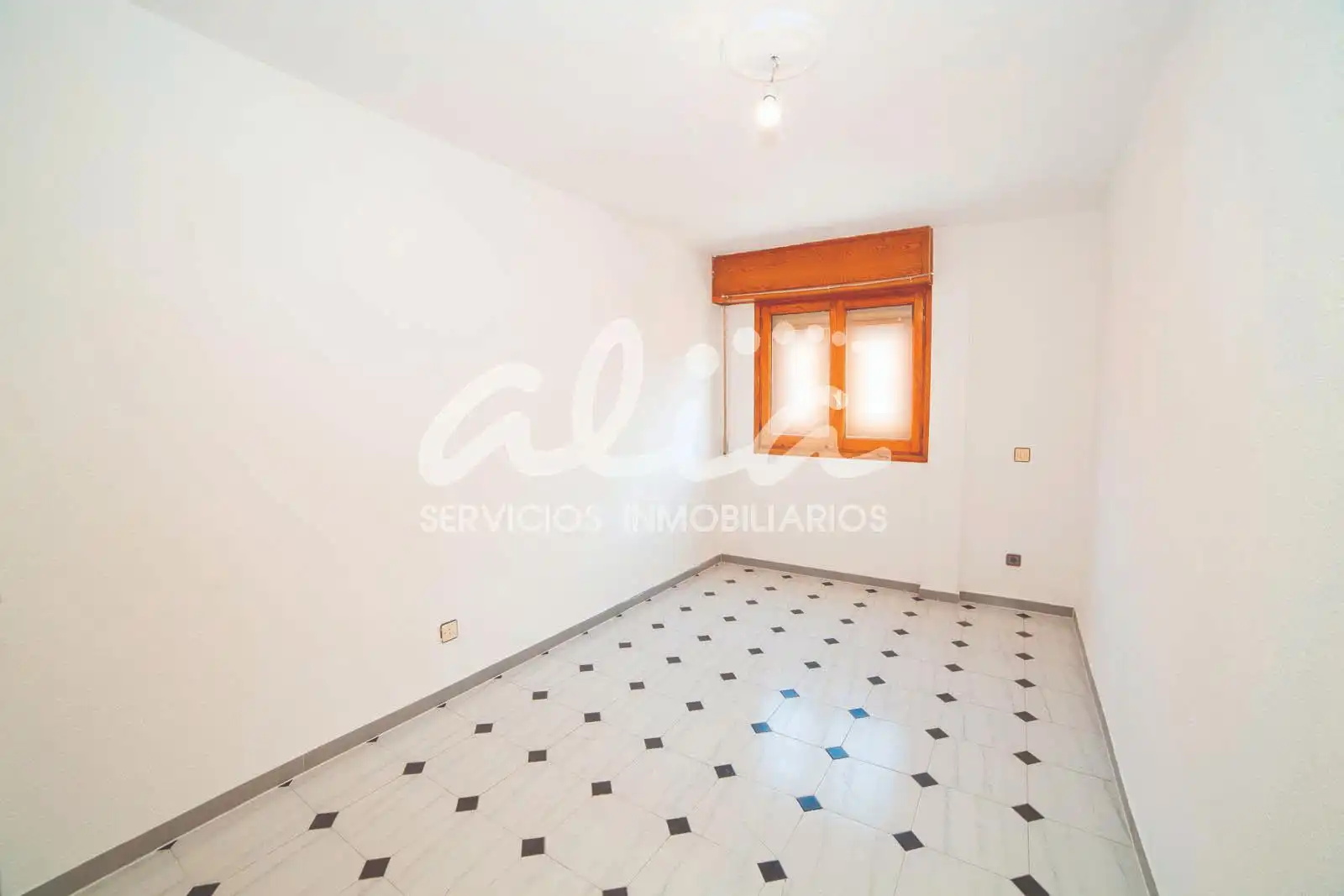 Bedroom of Flat for sale in Pinto  with Air Conditioner, Heating and Terrace