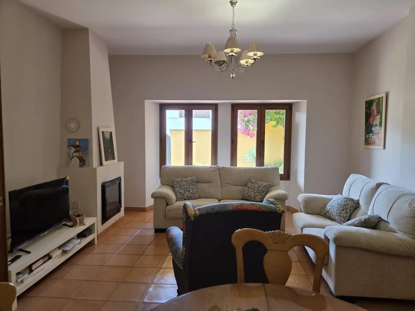 Sala de estar de Casa o chalet en venta en Algeciras con Aire acondicionado, Jardín privado y Terraza