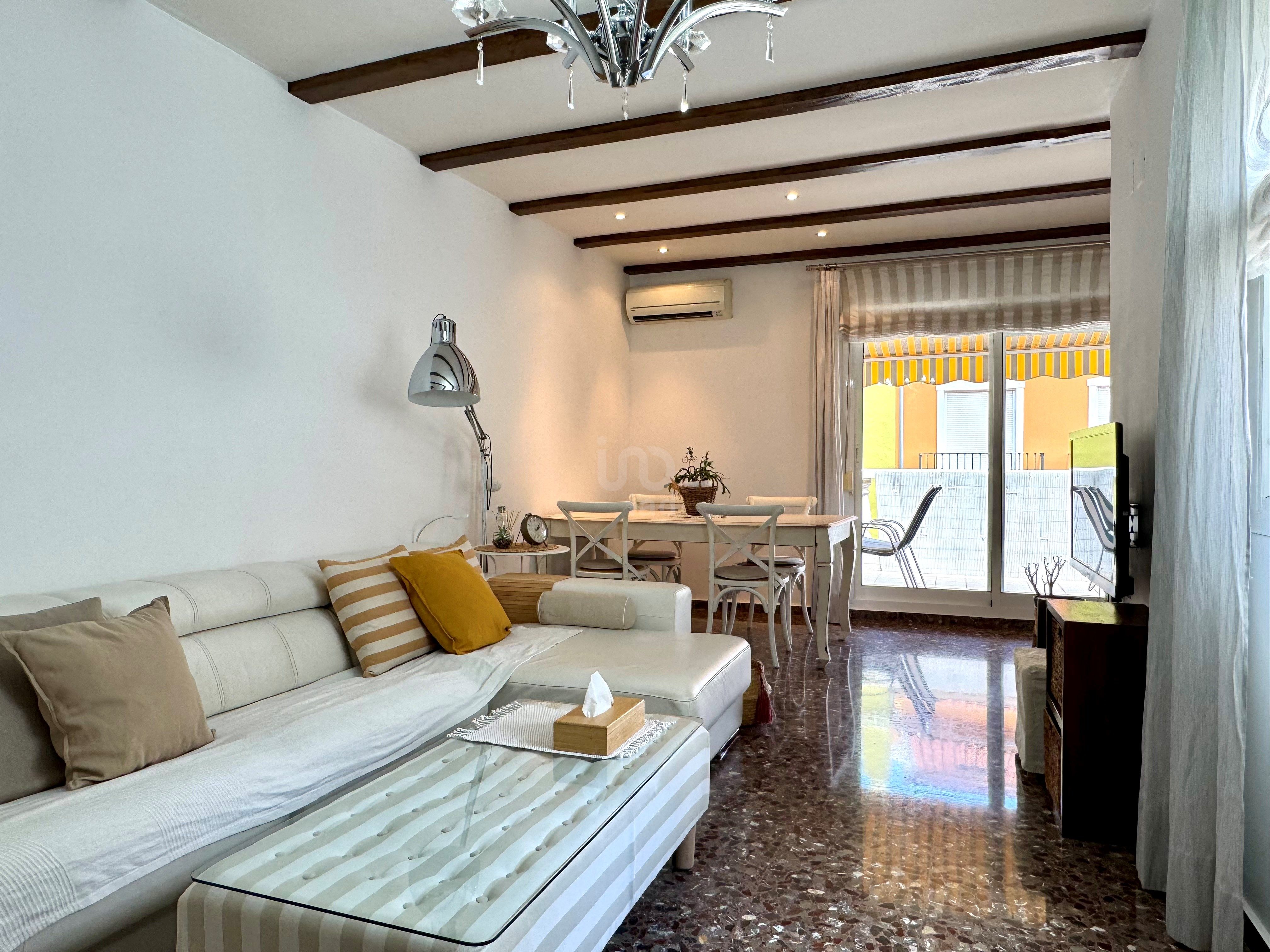 Living room of Flat for sale in Carcaixent  with Air Conditioner and Terrace