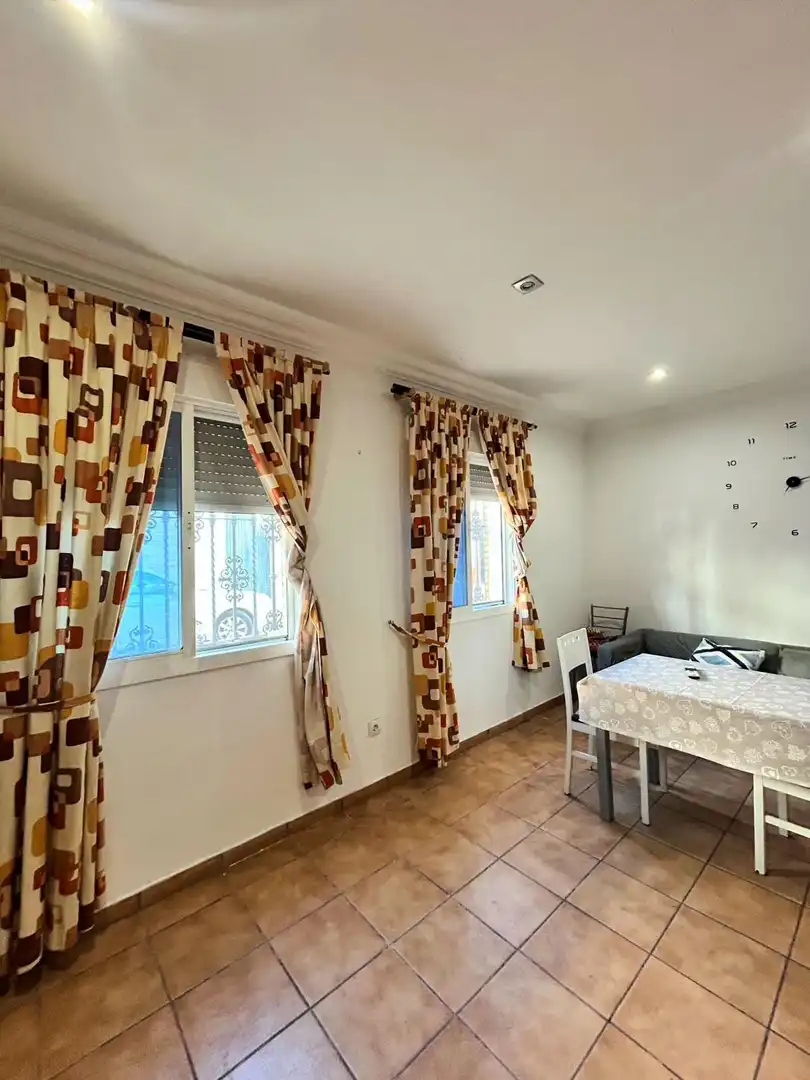 Menjador de Casa o xalet en venda en Tocina amb Aire condicionat, Terrassa i Moblat