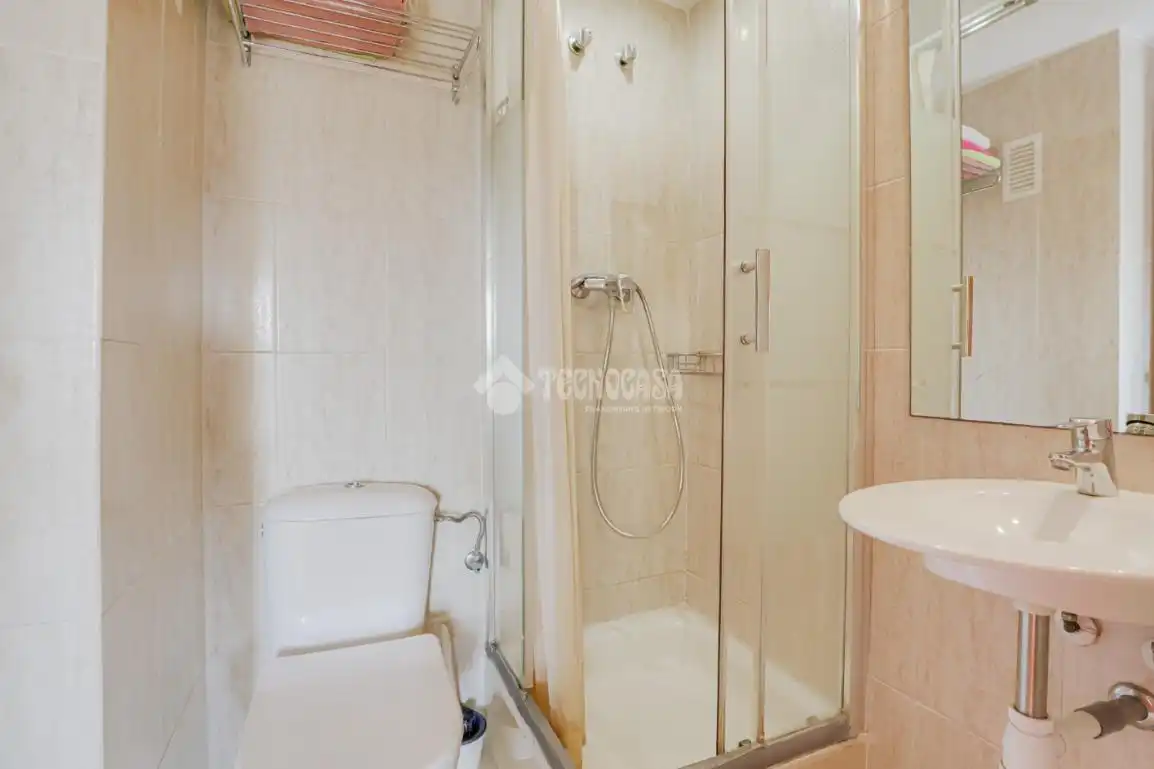 Baño de Piso en venta en Sant Feliu de Llobregat con Aire acondicionado y Balcón