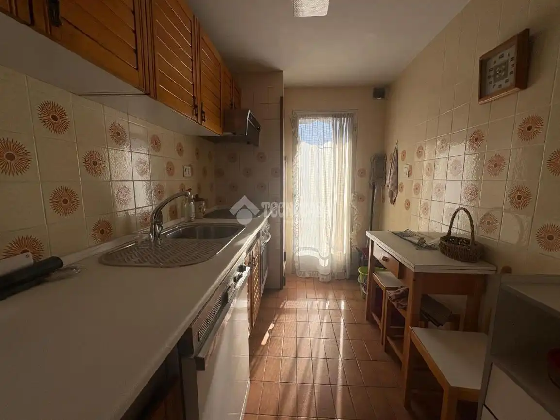 Cuina de Pis en venda en Madrid amb Parquet i Balcó