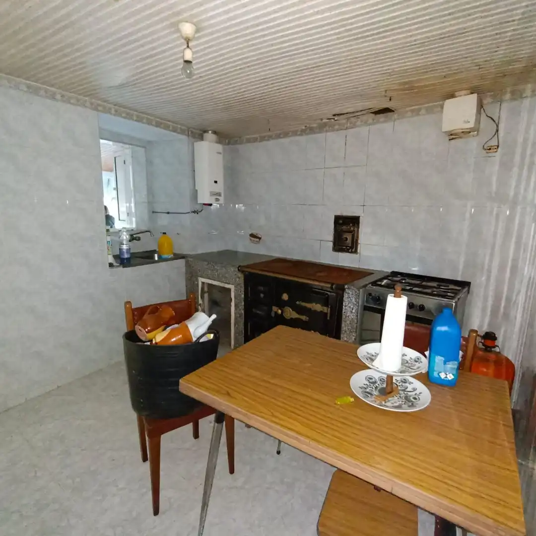 Cuina de Casa o xalet en venda en Cotobade amb Jardí privat