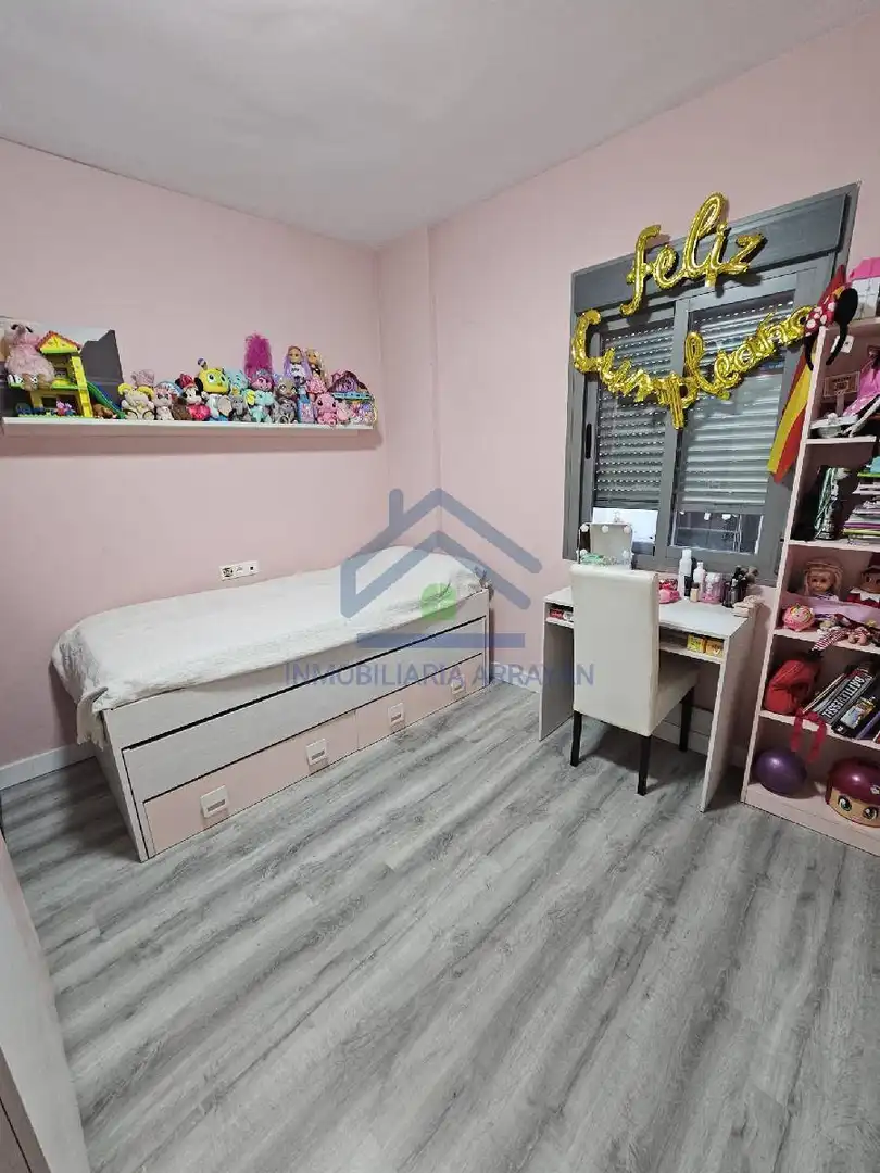 Habitación de Piso en venta en Ogíjares con Aire acondicionado, Calefacción y Parquet