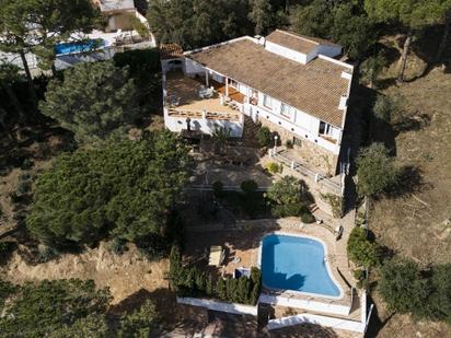 Vista exterior de Casa o xalet en venda en Lloret de Mar amb Calefacció, Jardí privat i Terrassa