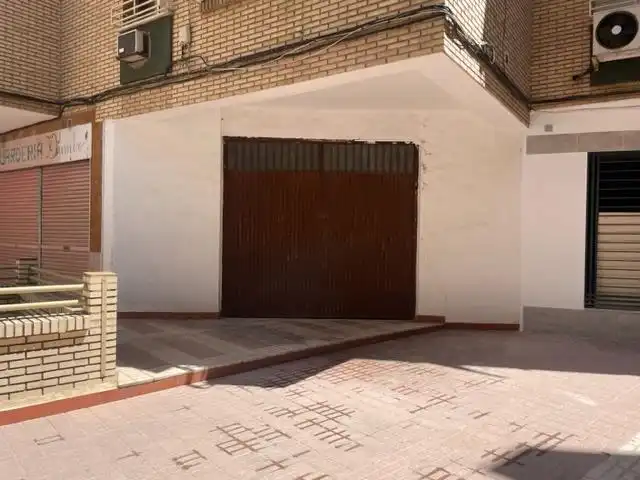Business premises to rent in Avenida RABANALES, imagen 21