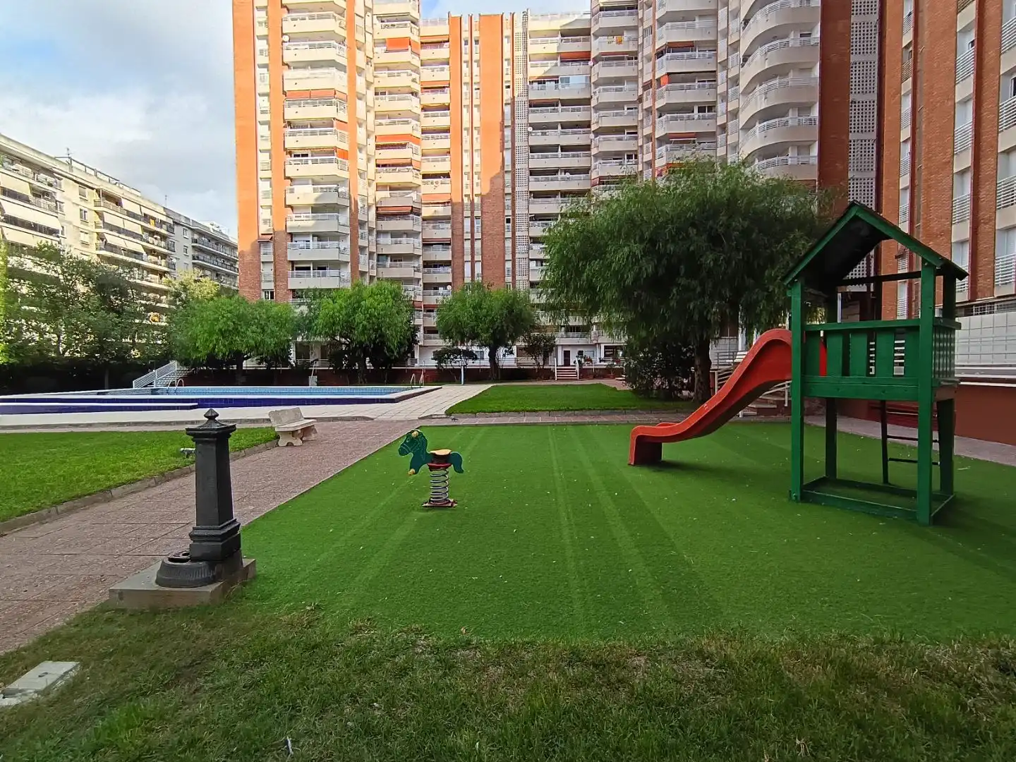 Vista exterior de Piso en venta en Nou Eixample Nord