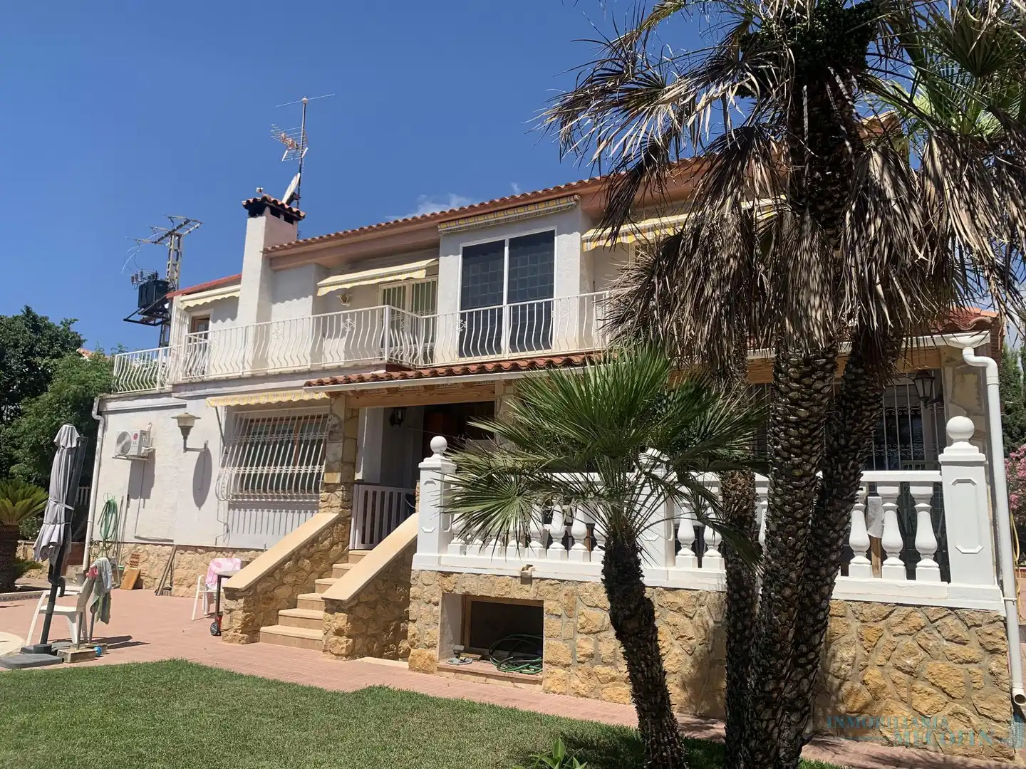 Vista exterior de Casa o chalet en venta en La Nucia con Terraza, Trastero y Piscina
