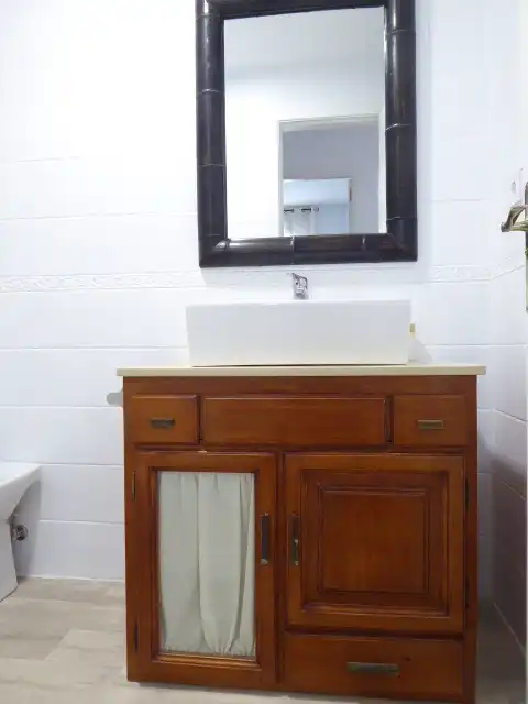 Badezimmer von Wohnungen zur Miete in Vélez-Málaga mit Terrasse, Abstellraum und Möbliert