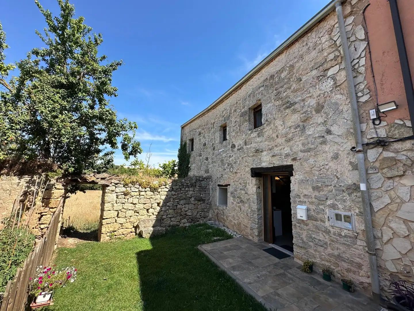 Country homes for sale in Travesía Bajera, Arcos