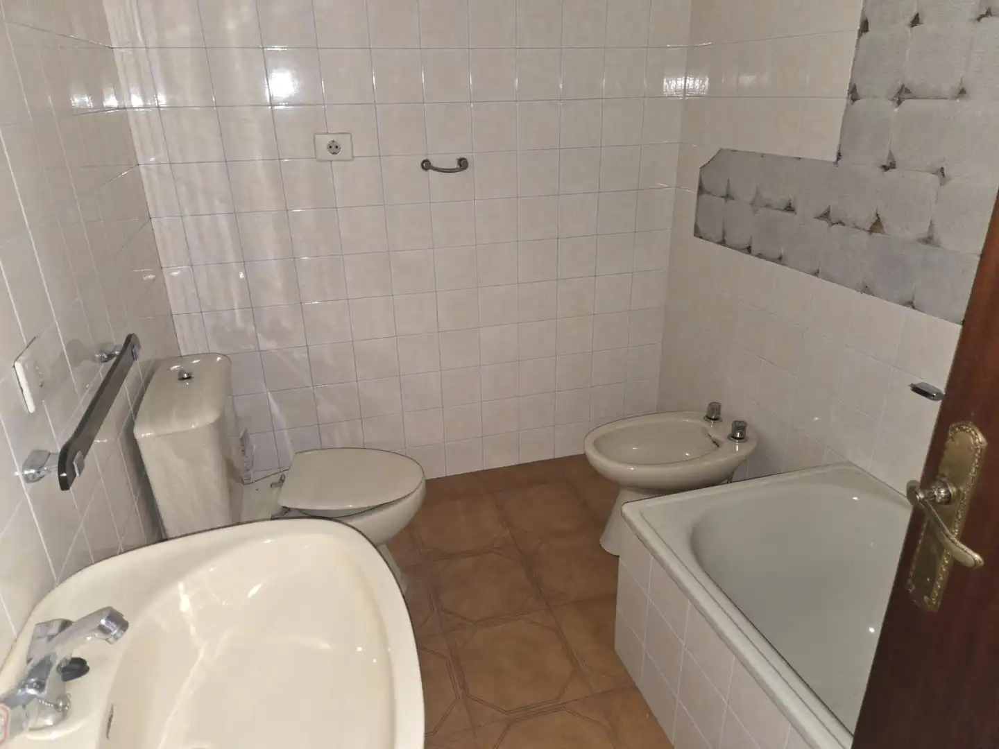 Badezimmer von Büro zum Verkauf in Lugo