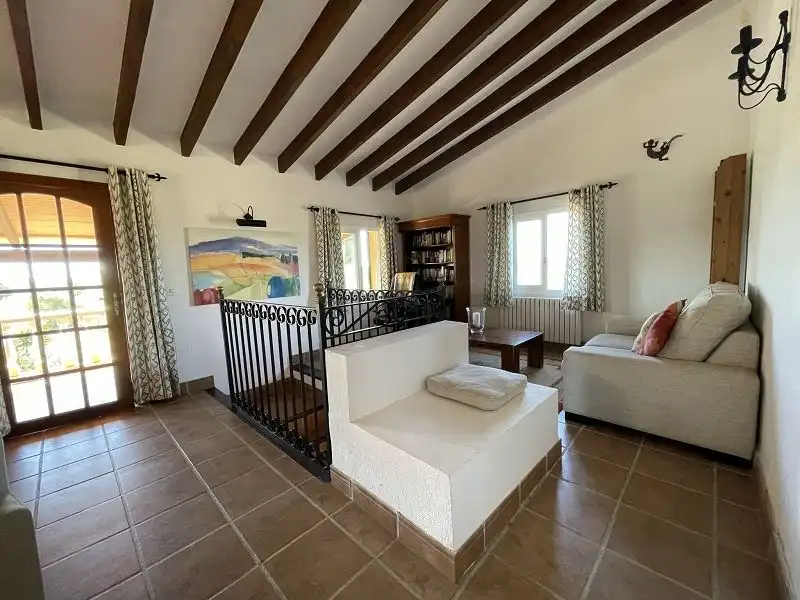Sala de estar de Finca rústica en venta en Llucmajor con Aire acondicionado, Calefacción y Jardín privado