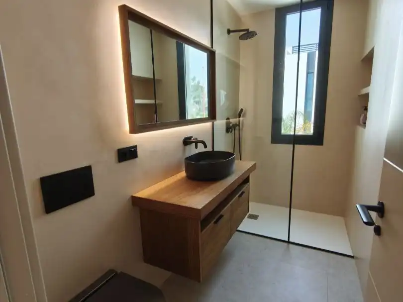 Casa amb piscina en venda a Carrer Cézanne 27, imagen 2