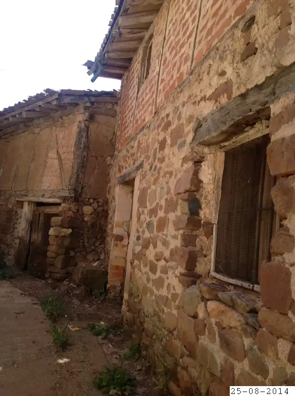 Pis en venda a Fresneda de la Sierra Tirón