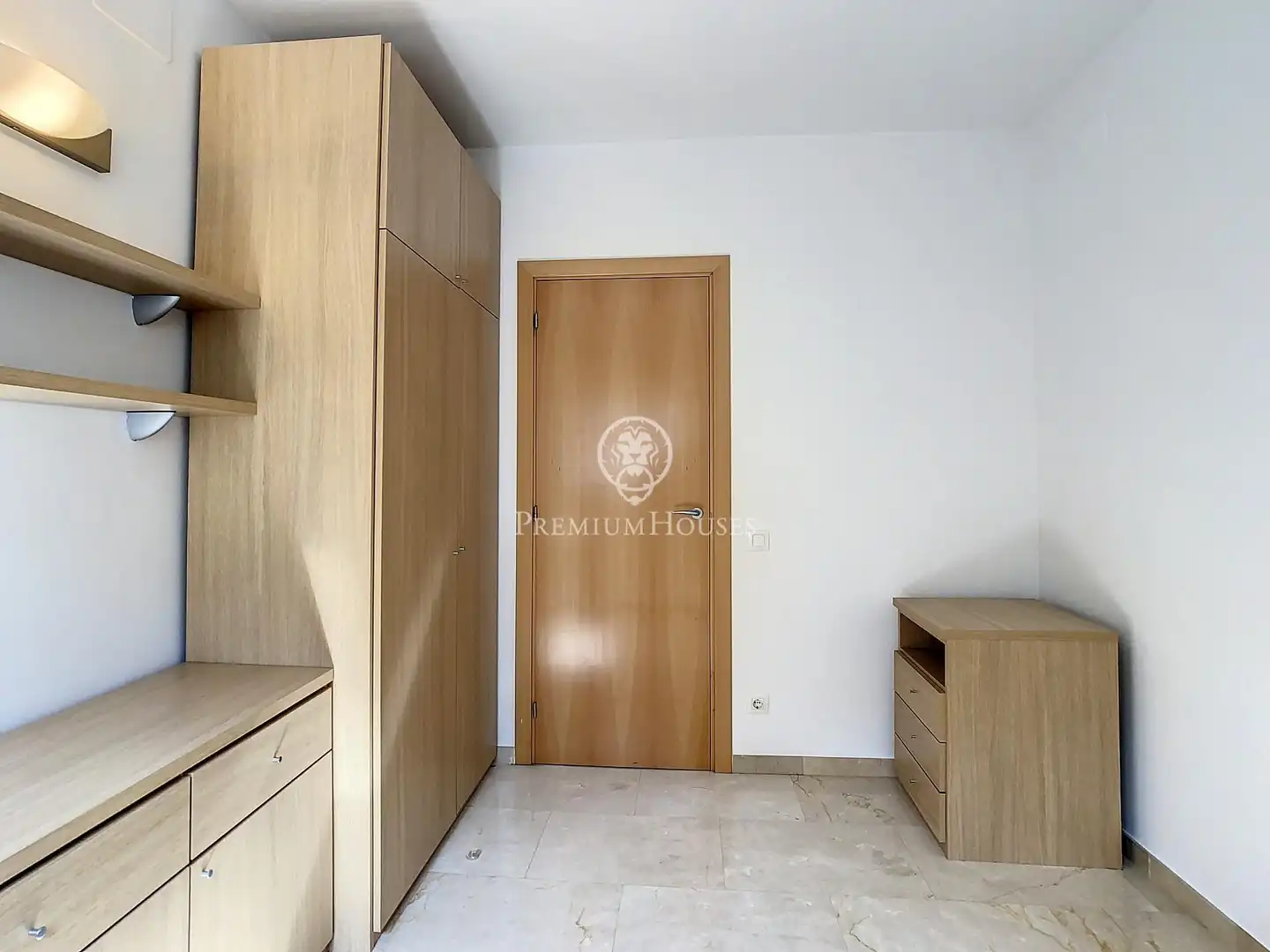 Habitación de Casa adosada en venta en Arenys de Munt con Aire acondicionado, Calefacción y Jardín privado