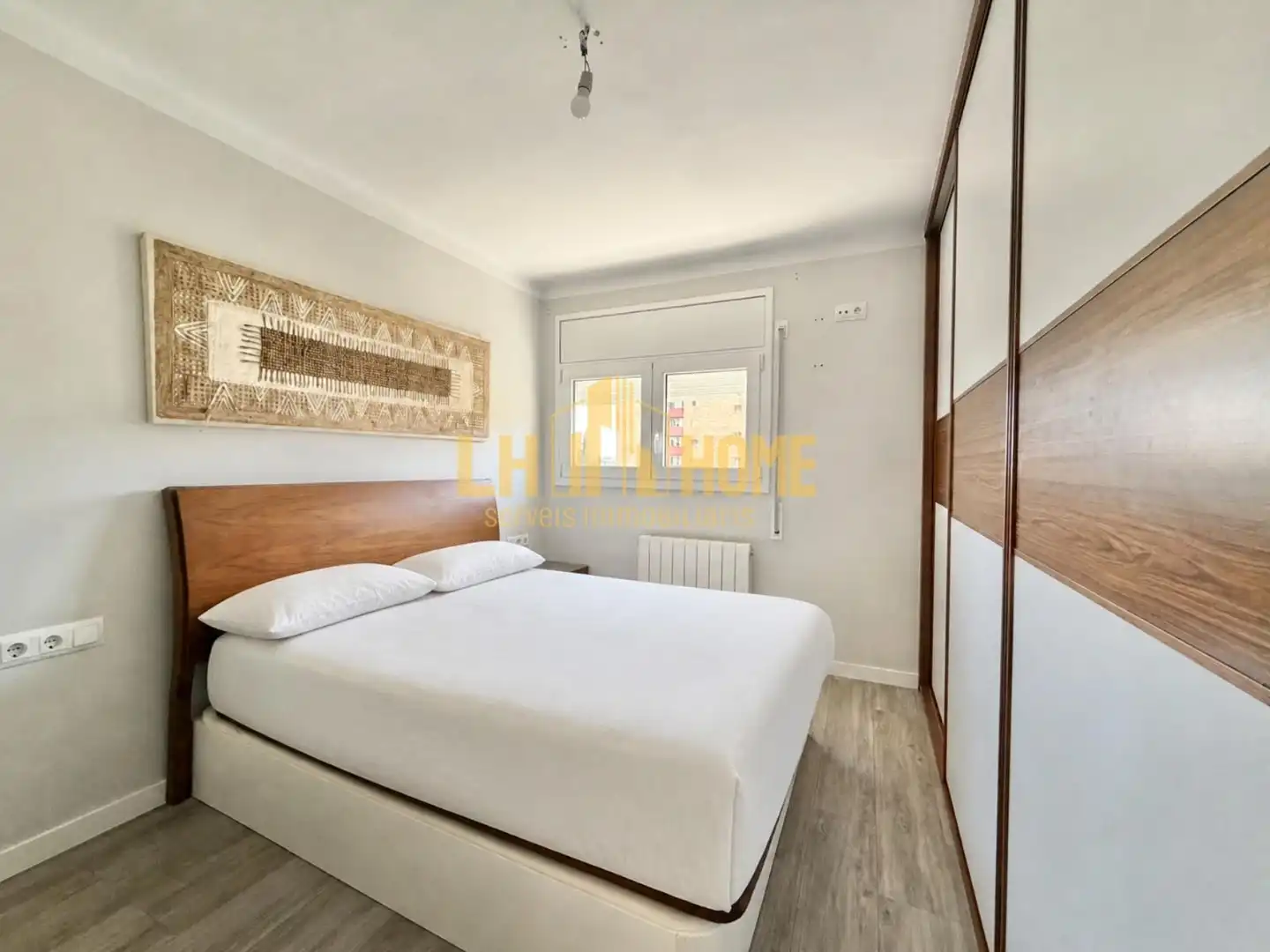 Bedroom of Flat for sale in L'Hospitalet de Llobregat  with Air Conditioner, Heating and Parquet flooring