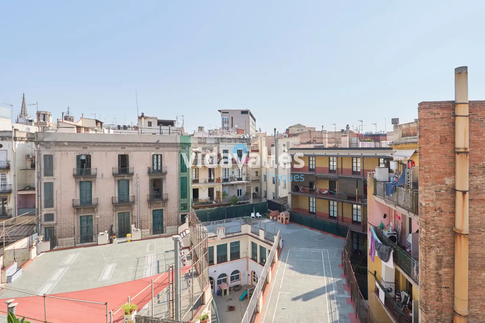 Vista exterior de Ático en venta en Barcelona con Aire acondicionado, Calefacción y Parquet