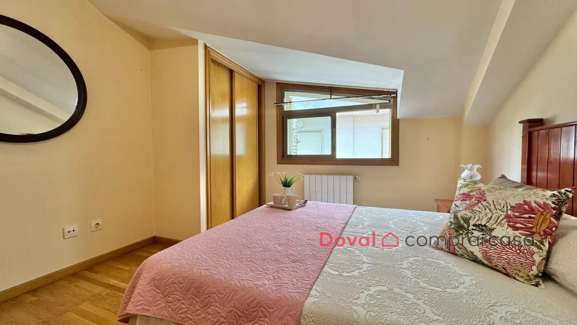 Schlafzimmer von Wohnung zum Verkauf in Tui mit Heizung, Abstellraum und Möbliert