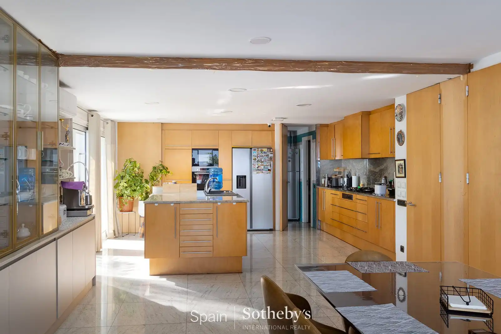 Cocina de Casa o chalet en venta en Badalona con Aire acondicionado, Calefacción y Jardín privado
