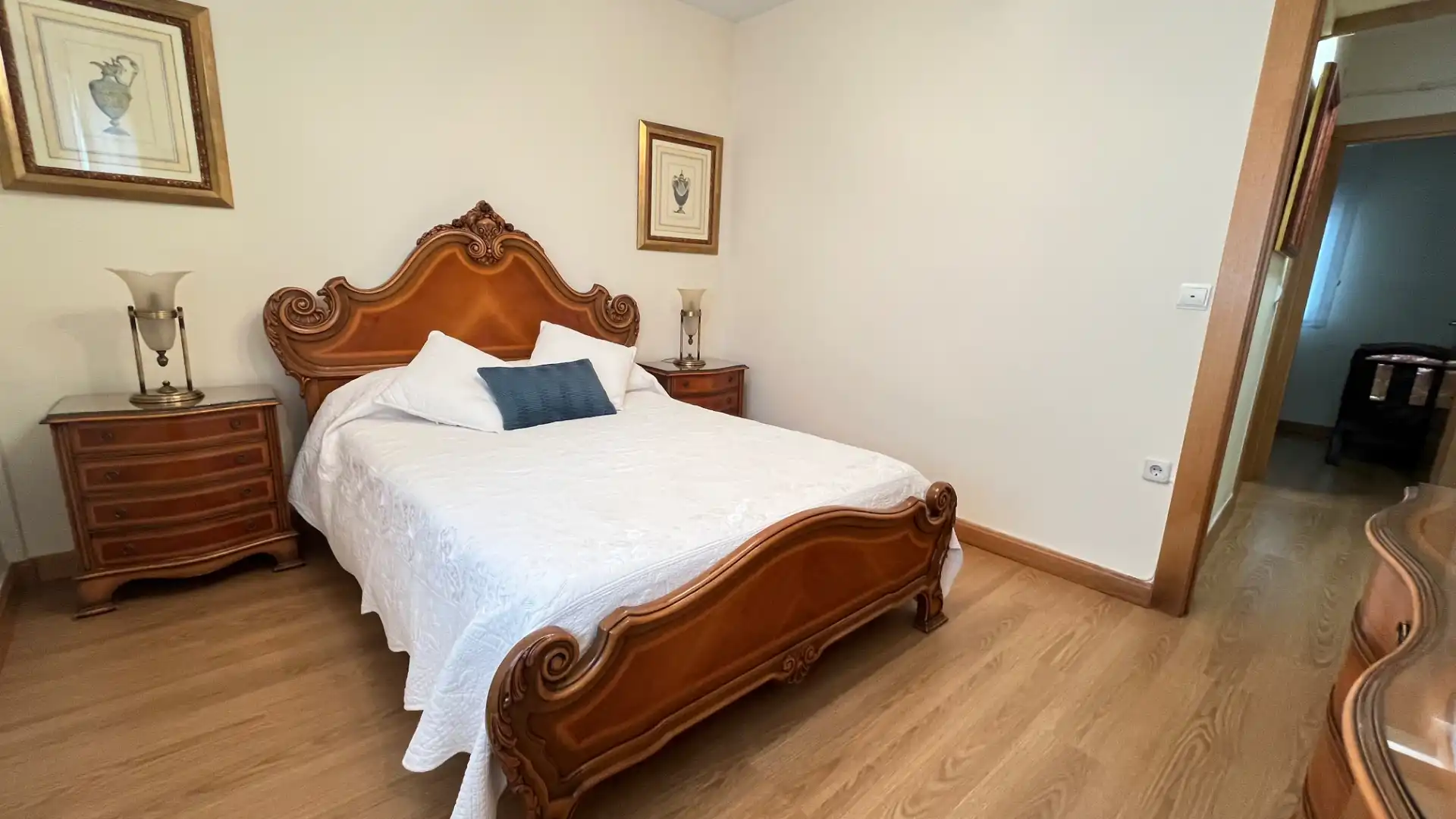 Dormitori de Pis en venda en Valladolid amb Calefacció, Parquet i Moblat