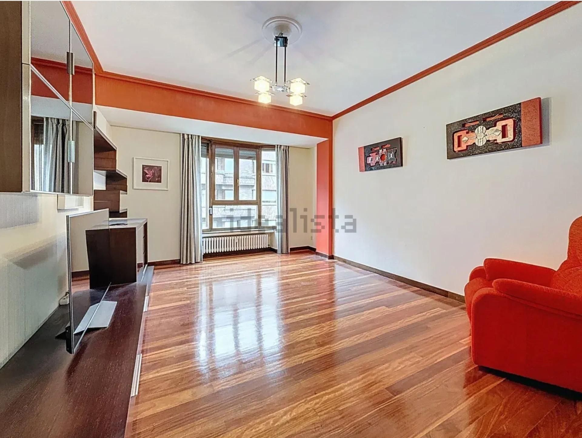 Living room of Flat for sale in Vitoria - Gasteiz  with Parquet flooring