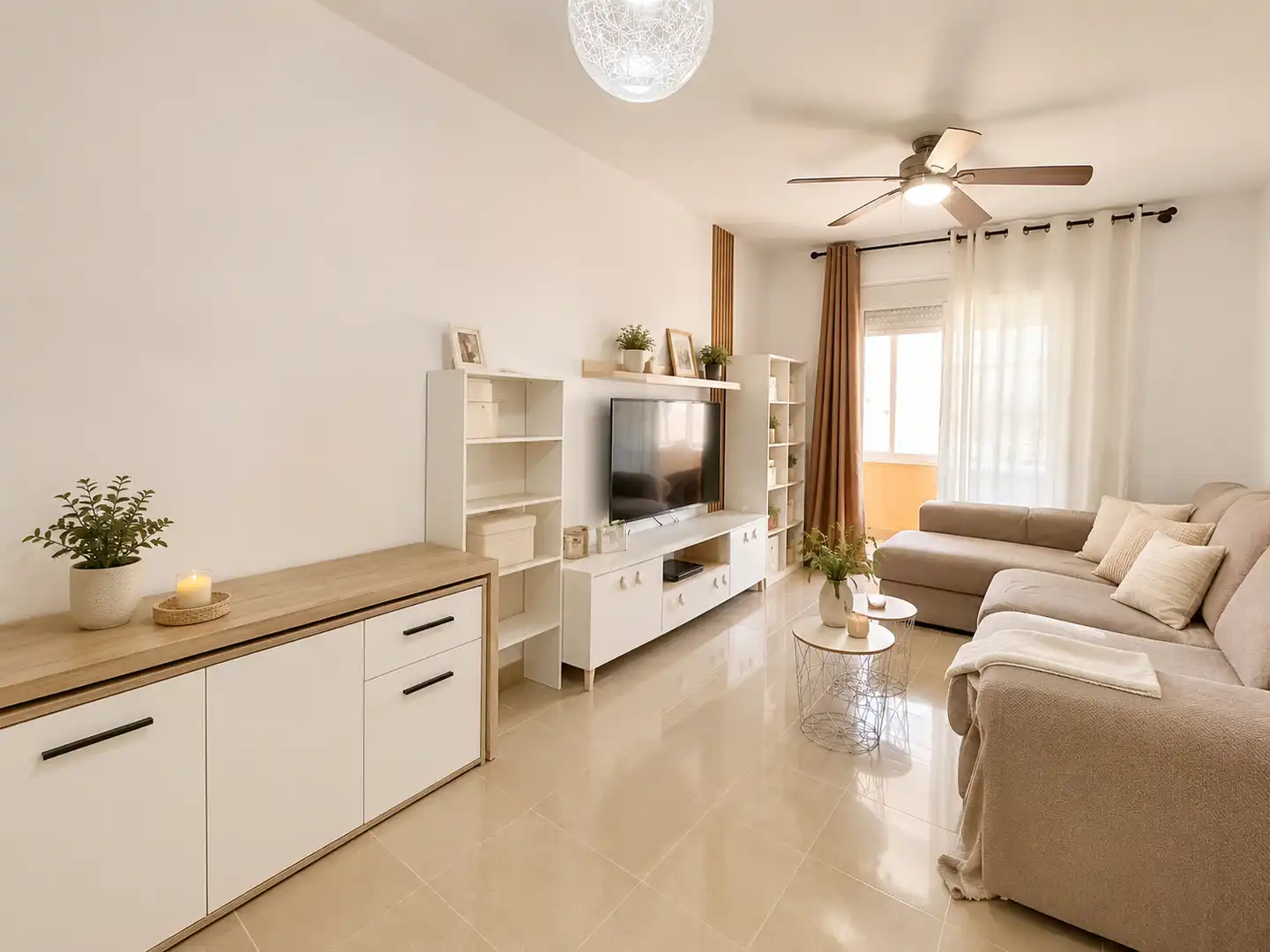 Living room of Flat for sale in Roquetas de Mar  with Air Conditioner, Terrace and Community pool