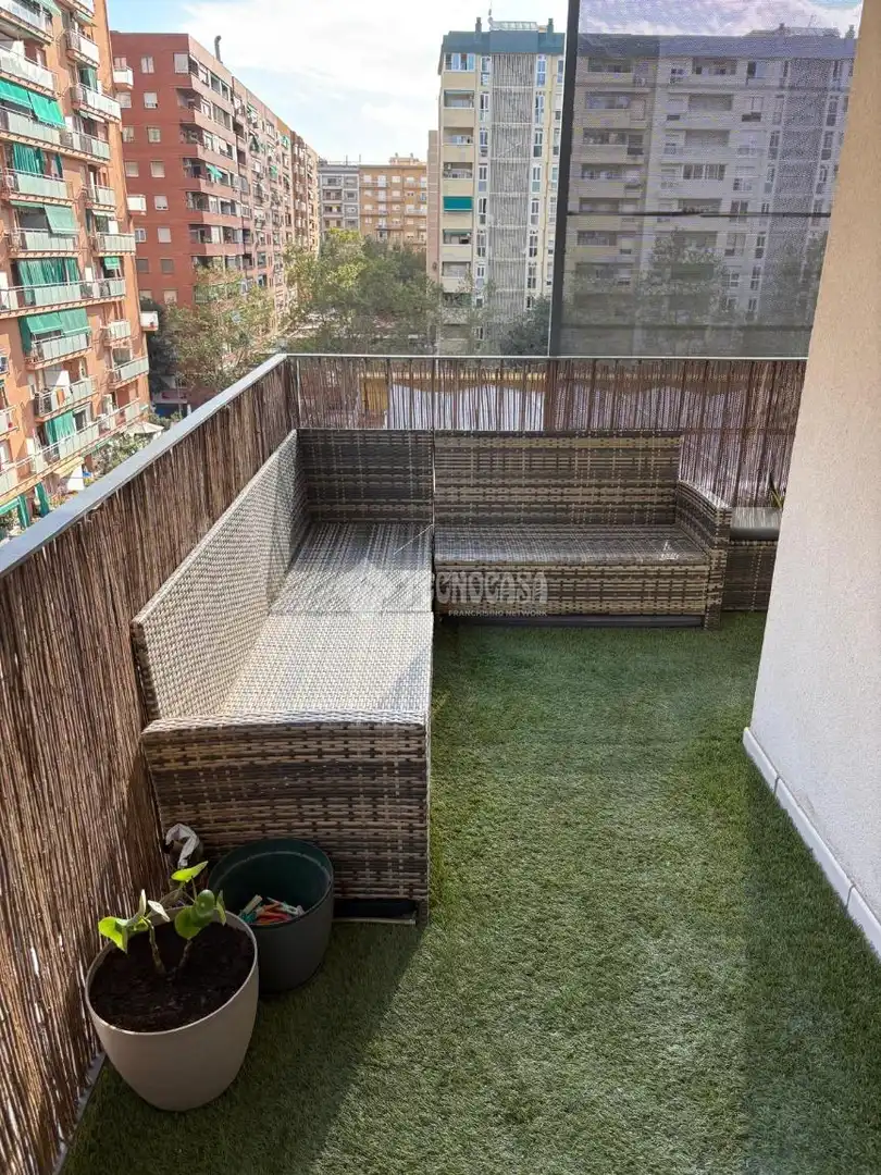 Terrassa de Pis en venda en Sant Martí