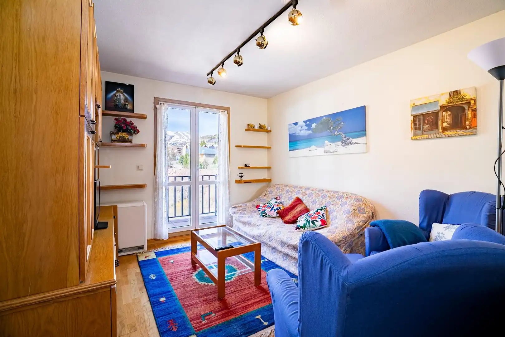 Wohnzimmer von Wohnung zum Verkauf in Aisa mit Heizung, Terrasse und Abstellraum