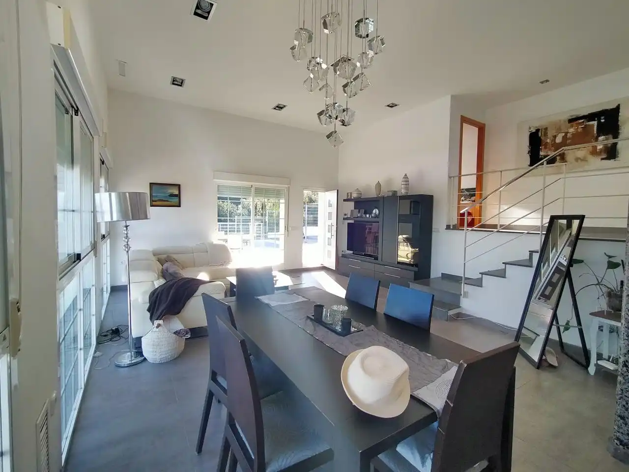 Sala de estar de Casa o chalet en venta en Oliva con Aire acondicionado, Jardín privado y Terraza
