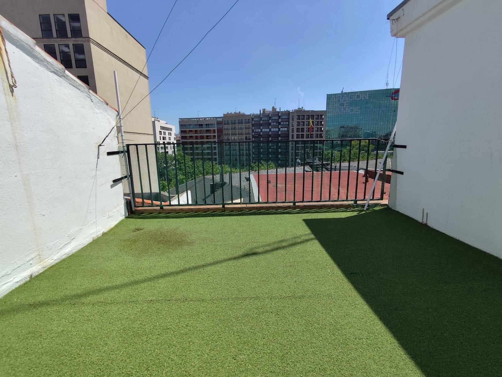 Terrassa de Àtic de lloguer en  Zaragoza Capital amb Aire condicionat, Calefacció i Terrassa
