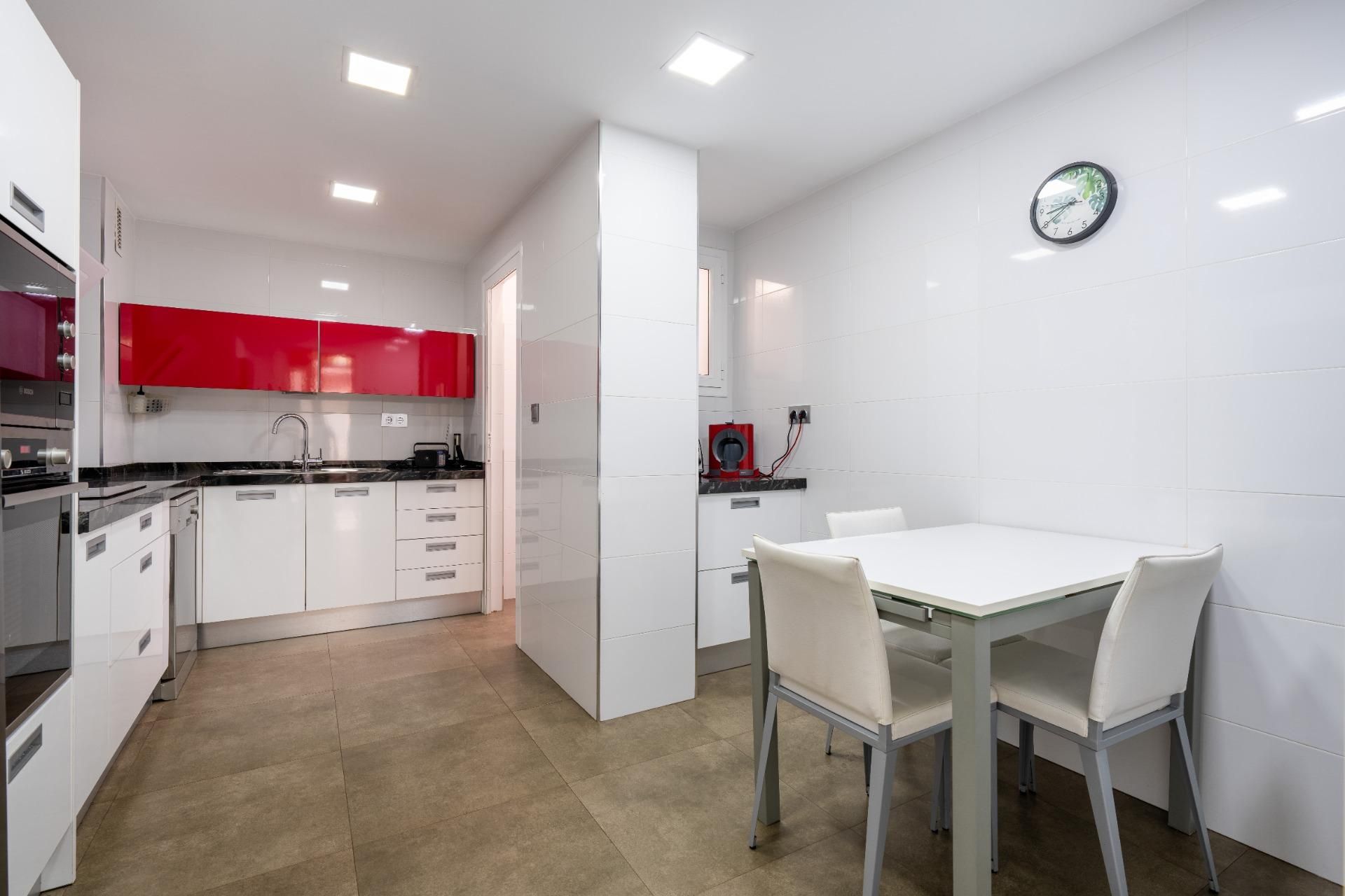 Piso en venta en  del Parque del Generalife, Nueva Andalucía