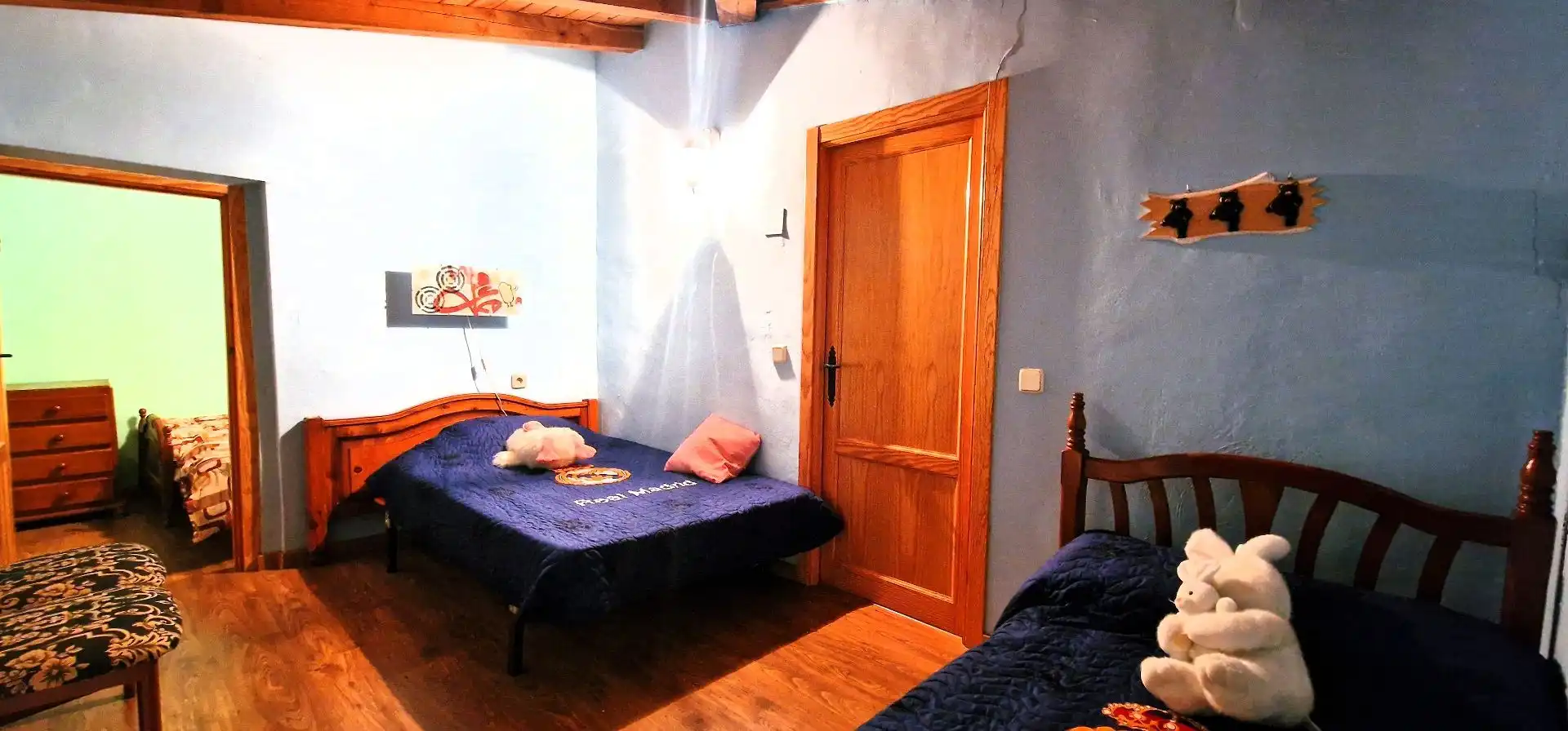 Schlafzimmer von Einfamilien-Reihenhaus zum Verkauf in Jarandilla de la Vera mit Klimaanlage, Terrasse und Möbliert