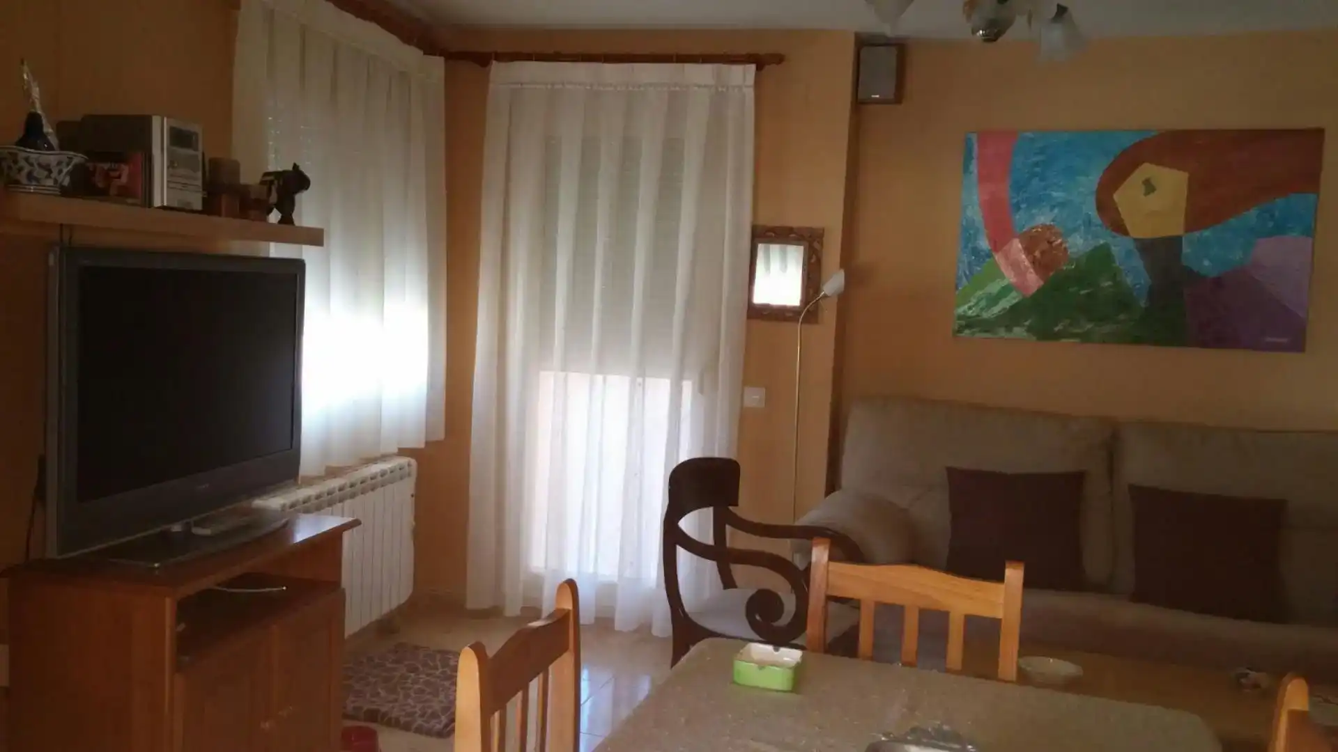 Sala d'estar de Dúplex en venda en Salvacañete amb Moblat, Forn i Rentadora