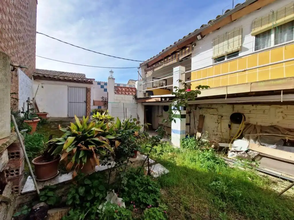 Vista exterior de Casa o xalet en venda en Alcampell amb Jardí privat, Terrassa i Balcó