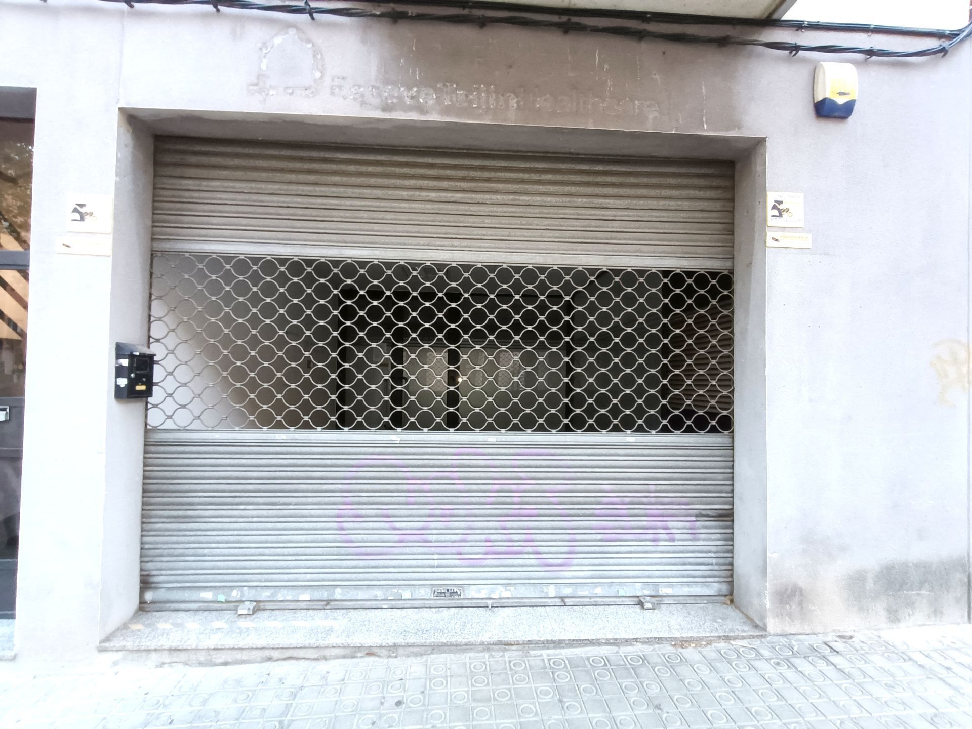 Local de lloguer a JAUME ISERN, 39, Centre