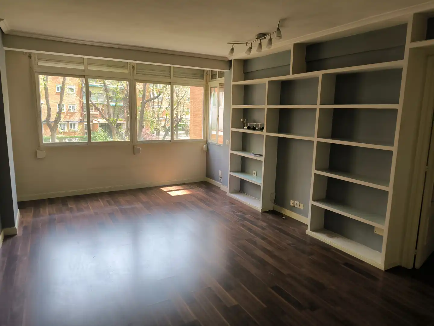 Sala de estar de Piso de alquiler en Madrid con Aire acondicionado, Calefacción y Parquet