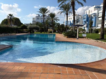 Apartamento con balcón en venta en Las Marinas / Les Marines