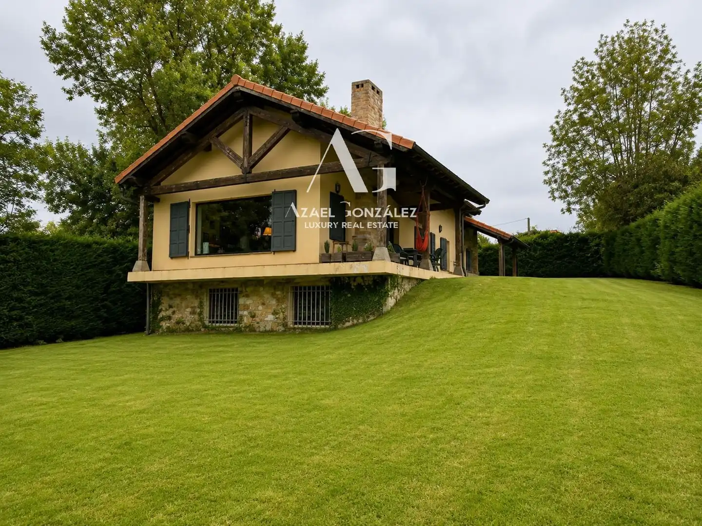 Jardí de Casa o xalet en venda en Entrambasaguas amb Calefacció, Jardí privat i Traster