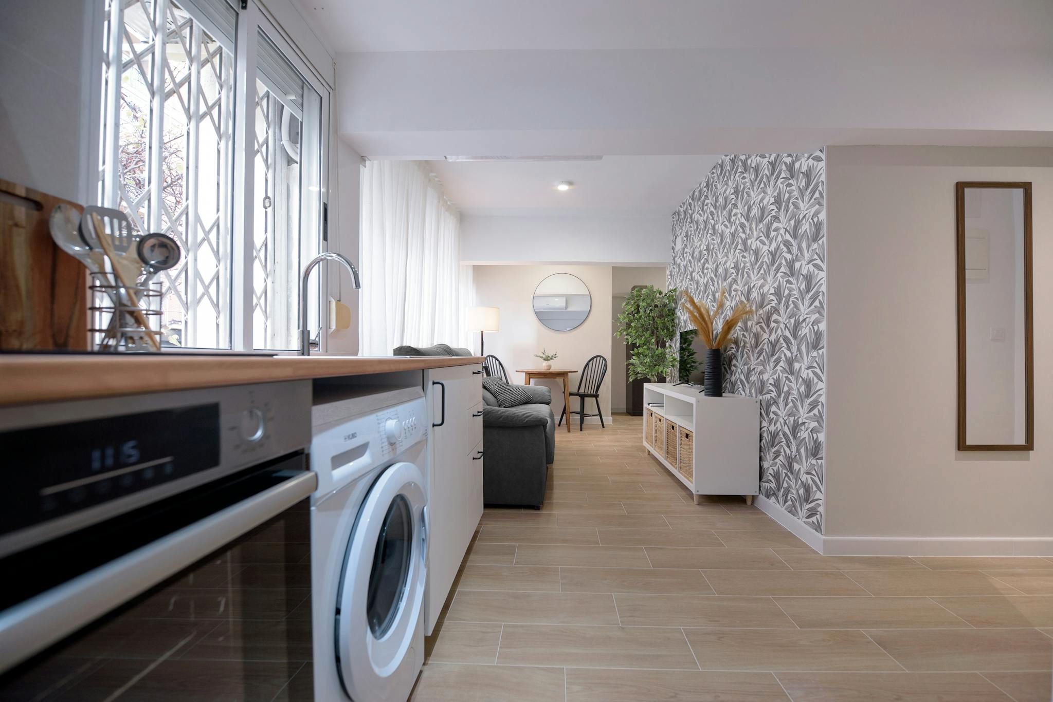 Kitchen of Flat to rent in  Valencia Capital  with Air Conditioner, Heating and Furnished